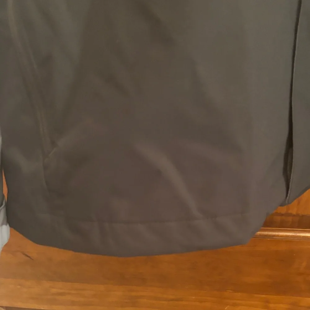 Columbia Gray and Black Ski Jacket - Picture 7 of 16